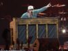 Morgan Wallen sofre um colapso chocante no palco ao virar o piano no meio do present em Denver