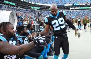 Panteras adicionam S Mike Adams à equipe técnica