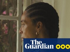 Crítica de Clarissa – Sophie Okonedo hipnotizada enquanto a Sra. Dalloway de Virginia Woolf foge para a Nigéria