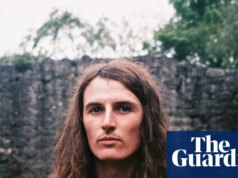 ‘A cena folclórica é muito de classe média. A divisão é enorme’: Jim Ghedi, o cantor de Sheffield trazendo sua música condenatória para o cinema