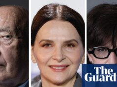 O maior produtor de cinema da França diz que colocará na lista negra figuras que fizeram petições contra o bilionário de direita