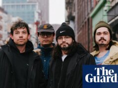 ‘Isso mantém o sonho vivo’: as bandas dormindo em locais para fazer a turnê funcionar
