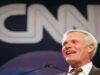 Donald Trump criticado por politizar a declaração após a morte do lendário magnata do wrestling Ted Turner