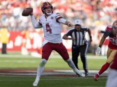 O veterano QB Taylor Heinicke anuncia aposentadoria