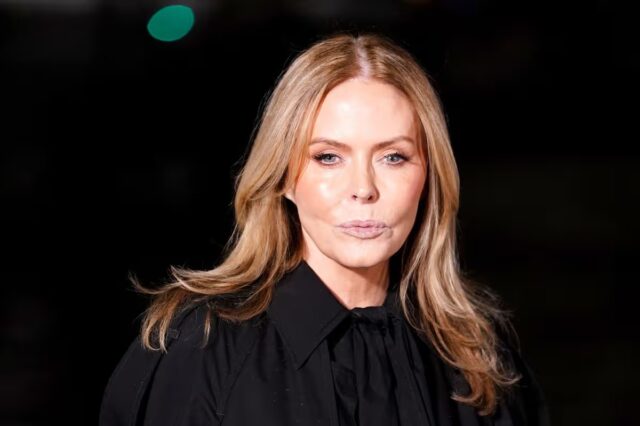 1_Burberry-arrivals-London-Fashion-Week.jpg