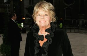 Judith Chalmers morre aos 90 anos enquanto homenagens chegam ao apresentador de Want You Had been Right here