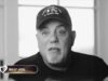 Fãs da Eurovisão ficaram emocionados com a participação especial de Billy Joel em meio a problemas de saúde