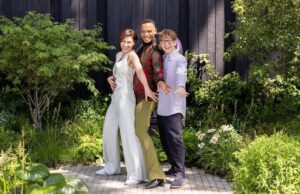 Os apresentadores do Strictly Emma Willis, Johannes Radebe e Josh Widdicombe fazem a primeira aparição pública