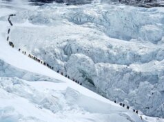 Alpinista americano quebra recorde de velocidade do Everest, diz sua equipe