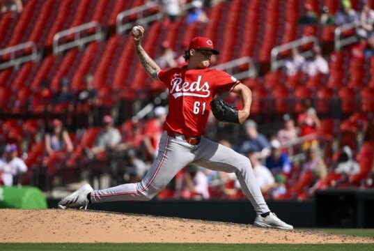 A perspectiva dos Reds, Chase Petty, foi testada na estreia da temporada contra os Cubs