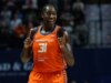 A ex-MVP da WNBA, Tina Charles, se aposenta após 14 temporadas