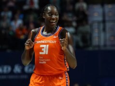 A ex-MVP da WNBA, Tina Charles, se aposenta após 14 temporadas