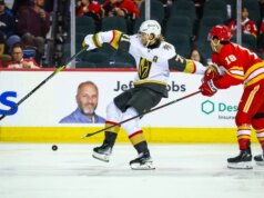 Vegas F William Karlsson, ausente desde novembro, de volta para o jogo 1 vs.