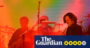 Crítica de Tremendous Furry Animals – reunião emocionante mostra composições imaculadas