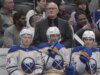 Lindy Ruff, do Sabres, recebe extensão de contrato de 2 anos
