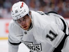 Finalistas de Girl Byng: Anze Kopitar, Cole Caufield, Jake Sanderson