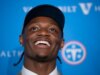 WR Carnell Tate da primeira rodada dos Titãs assina contrato