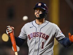 Astros SS Carlos Correa (tornozelo) arranhado; C Yainer Diaz colocado em IL