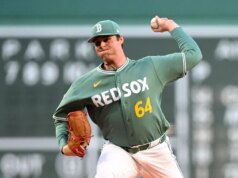 Crimson Sox se esforça para ganhar impulso no confronto contra Rays em brasa