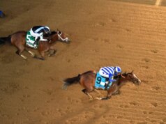 At all times A Runner cobra tarde para vencer Kentucky Oaks