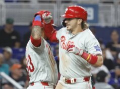 Phillies entra em confronto com Marlins, trabalha para continuar a recuperação sob Don Mattingly