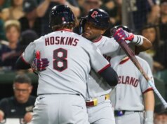 Rhys Hoskins e Chase DeLauter são os melhores A’s dos Guardiões