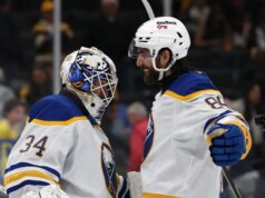 Resumo da NHL: Sabres vencem a série de playoffs pela primeira vez em 19 anos