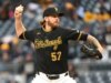 MLB suspende Pirates RHP Chris Devenski, capitão Don Kelly