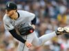 Sean Burke sufoca Padres e leva White Sox à quinta vitória consecutiva