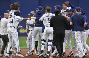 Resumo da MLB: série de varreduras Scorching Rays de Giants desafiados por corridas