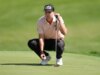 Matt McCarty na frente enquanto o tempo interrompe o Truist Championship
