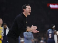 JJ Redick e Austin Reaves do Lakers eliminam árbitros após derrota no jogo 2