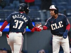 O primeiro house run de Travis Bazzana na MLB destaca a vitória dos Guardians sobre os Twins