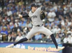 Perdendo 1 em 10º, Brewers derrubam Yanks para fechar a série