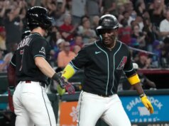Merrill Kelly e Ildemaro Vargas lideram os D-backs sobre o Mets