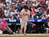 Kyle Schwarber e Bryce Harper ajudam Phillies a derrotar as Montanhas Rochosas