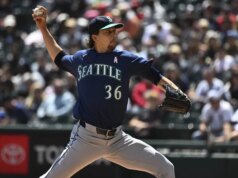 Mariners aproveitam o recente impulso da estrada para a estreia contra o anfitrião Royals
