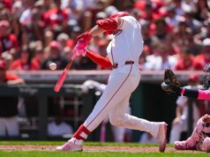 Andrew Abbott e Elly De La Cruz lideram os Reds na vitória sobre os Astros