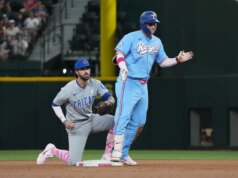 Jacob deGrom elimina 10 para liderar Rangers sobre Cubs