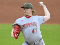 Reds seguram ataque dos Guardians para vencer pela segunda vez consecutiva