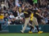 Padres sobem cedo e melhoram para 5 a 0 nesta temporada contra os Mariners
