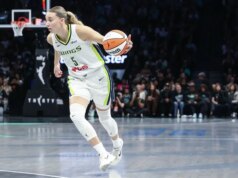 Aplausos: a estrela dos Wings, Paige Bueckers, foi rescindida tecnicamente
