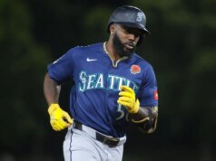 Mariners fazem 4 dwelling run em confronto com o novato do A, Gage Bounce