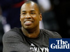 Jason Collins, o primeiro jogador homosexual assumido da NBA, morre aos 47 anos de tumor cerebral