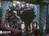 Polícia de choque turca invade escritórios da oposição após líderes serem depostos
