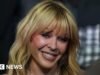 Kylie Minogue diz que experiência com câncer ‘ainda está comigo’