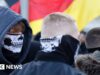 Polícia alemã ataca grupos juvenis criminosos neonazistas