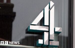 Actuality TV corre o risco de afundar ‘na sarjeta’, alerta Michael Grade, ex-Channel 4 e chefe do Ofcom