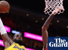 Aos 41 anos, LeBron James está voltando no tempo e levando o Lakers em uma sequência de playoffs de contos de fadas