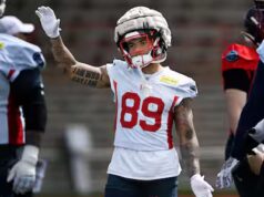 Camp des Alouettes: dois receptores antecipados para os dois postes de parto livres